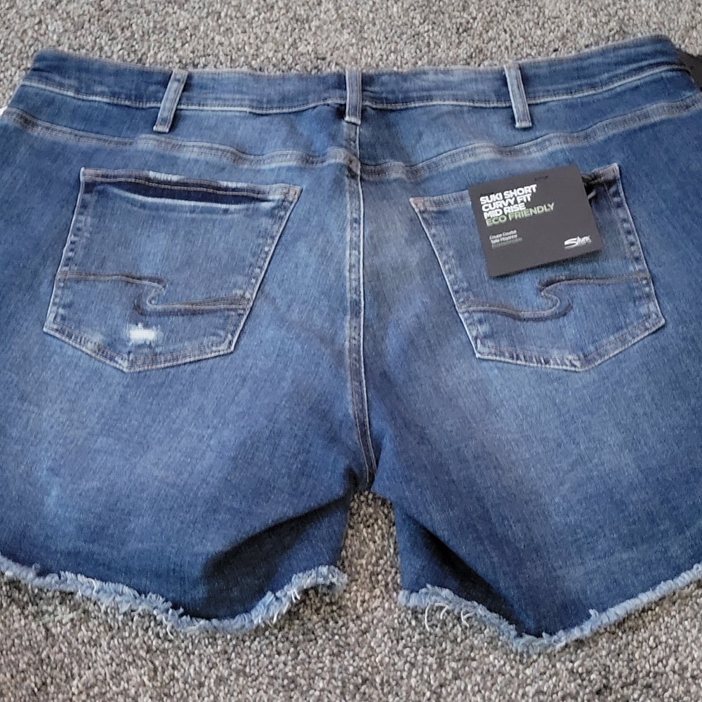 Silver Suki Shorts Sz 24 Stretch Denim Blue Jeans, midrise nwt